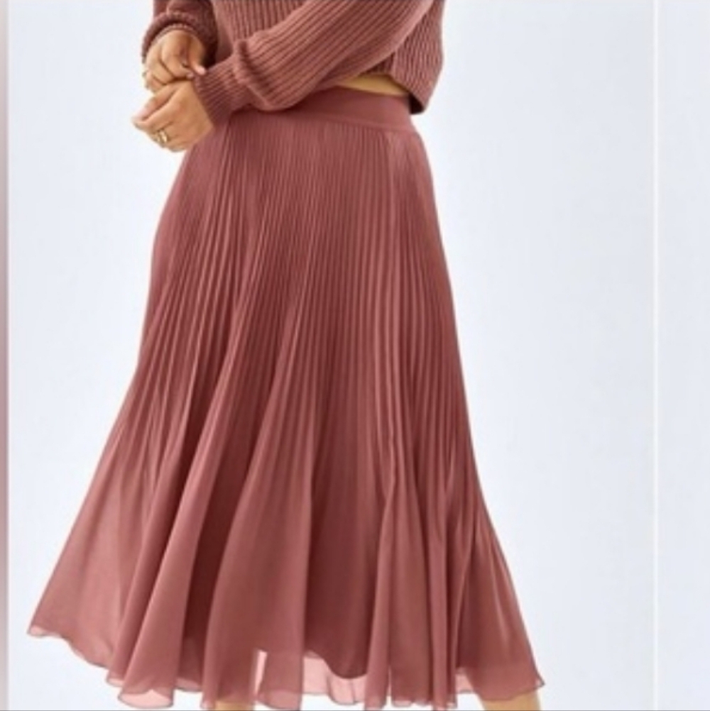 Wilfred Pleated Pink Skirt